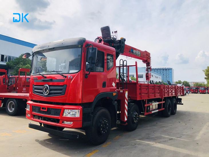12T Straight Boom Crane